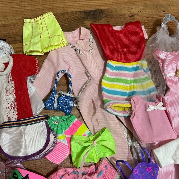 Vintage Barbie clothes - Picture 4 of 4